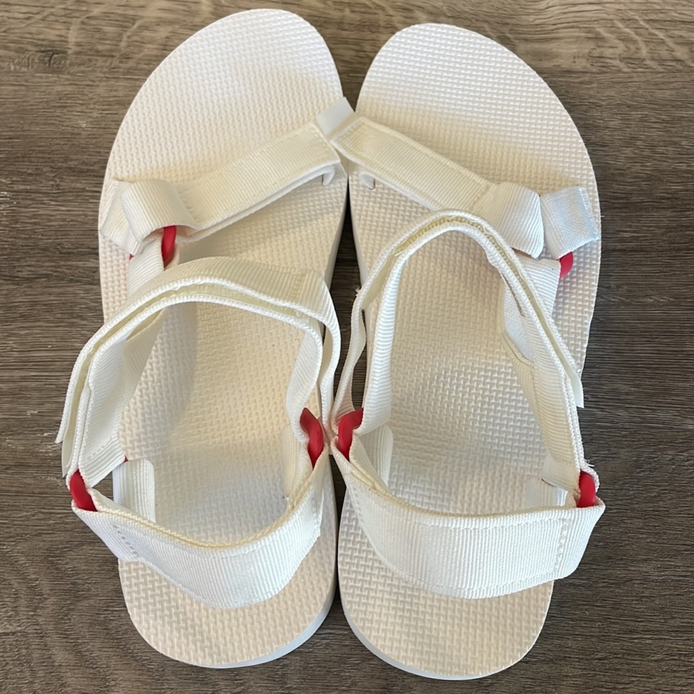 NEW Mens TEVA ORIGINAL UNIVERSAL SPORT Bright White US Size 9 WATER STRAP SANDAL - Picture 2 of 5